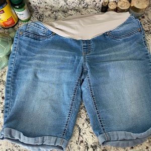 Blue Spice Maternity Denim Shorts-Large